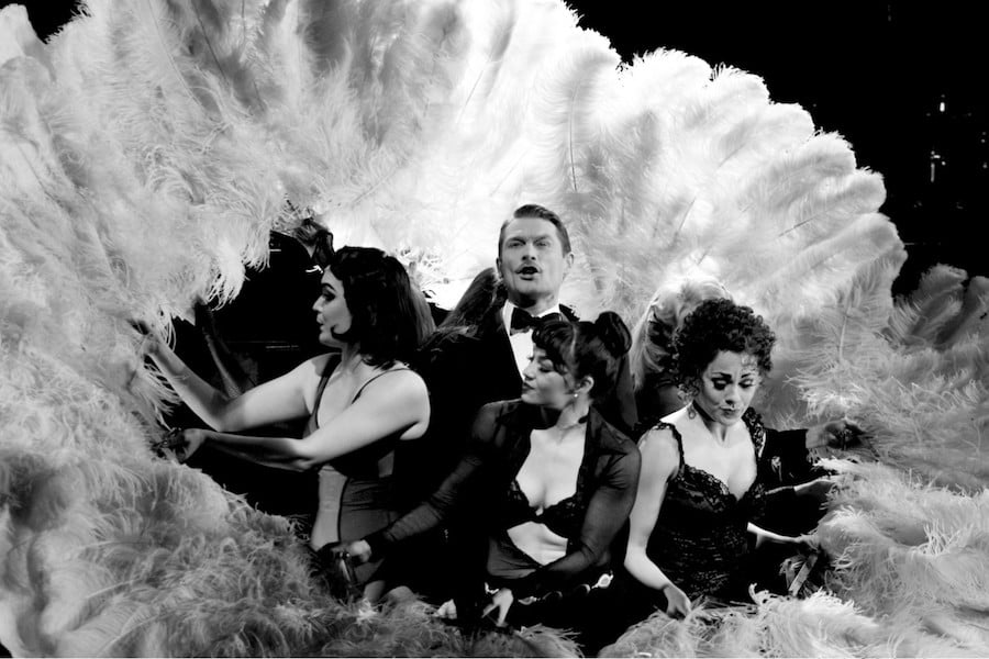 chicago-john-partridge-as-27billy-flynn27-photo-by-catherine-ashmore