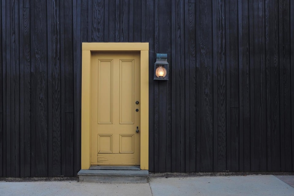 door-1106012_960_720