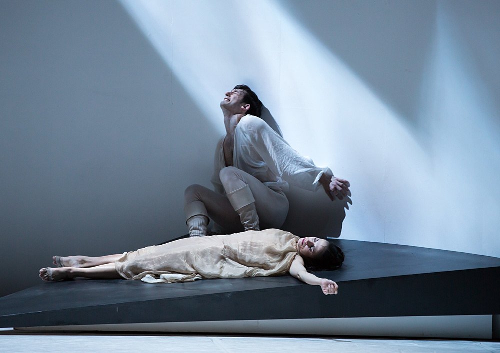 ar-romeo-martha-leebolt-giuliano-contadini-crypt_1000