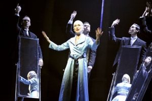 evita-image-of-previous-west-end-cast-%283%29