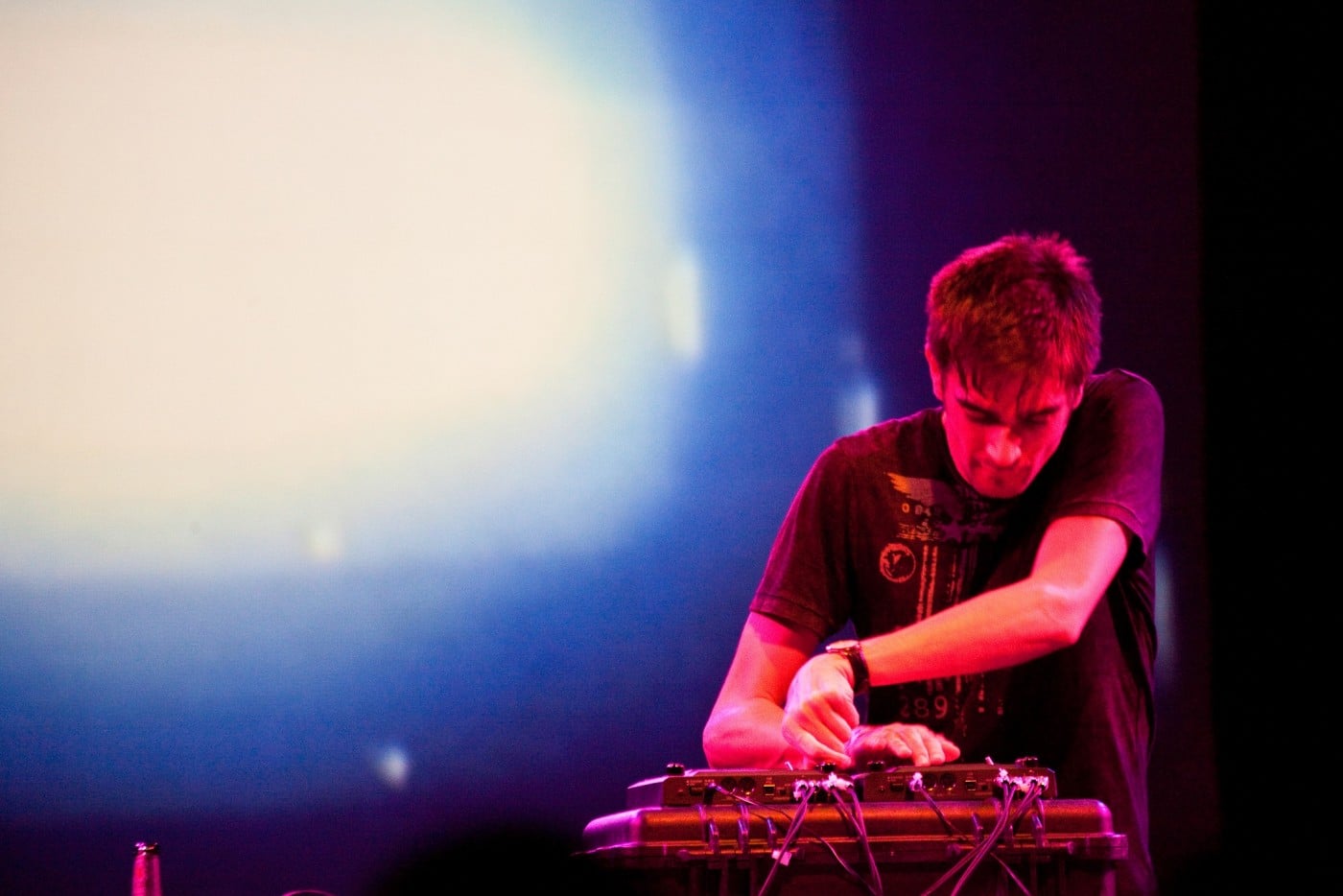 Jon_Hopkins_(3679985832)